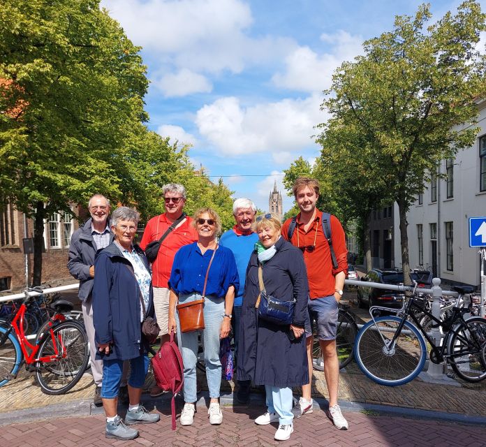 Delft: Dive into the Golden Age on a Private Walking Tour - Guides, languages, and the human element