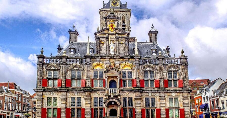 Delft: Guided Walking Tour - Inside the New Church with the Dutch royal family