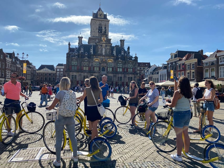 Delft - Step/scootertour in and around the city - The guides and the small-group feel