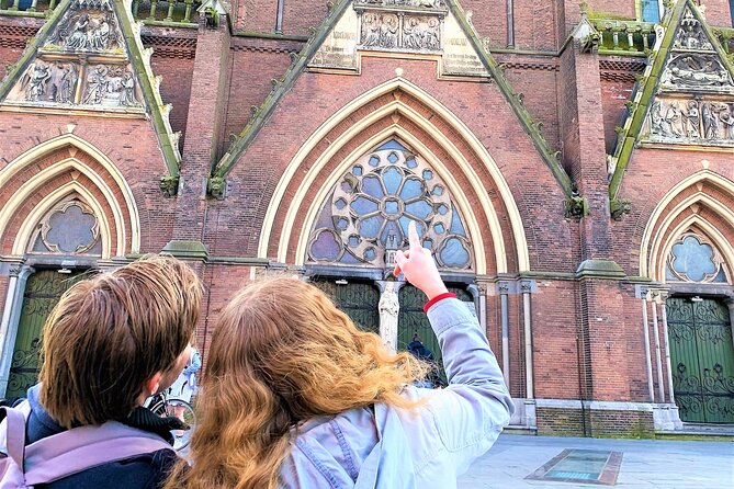 Discover Leeuwarden in this Outside Escape city game tour! - A city walk with a mystery to solve