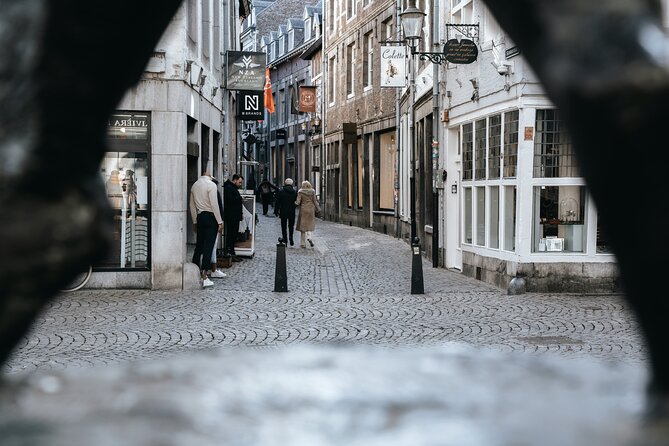 Discover Maastricht with a Smile! Culture, History and People - Starting in the Stokstraatkwartier