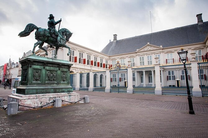Discover The Hague with a self-guided Outside Escape city tour - A sightseeing route with a puzzle at every turn