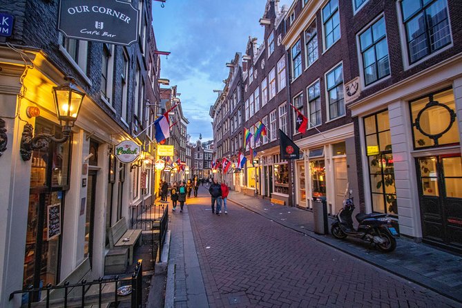 Discover the LGBT side of Amsterdam with a Local - Key points to know before you book