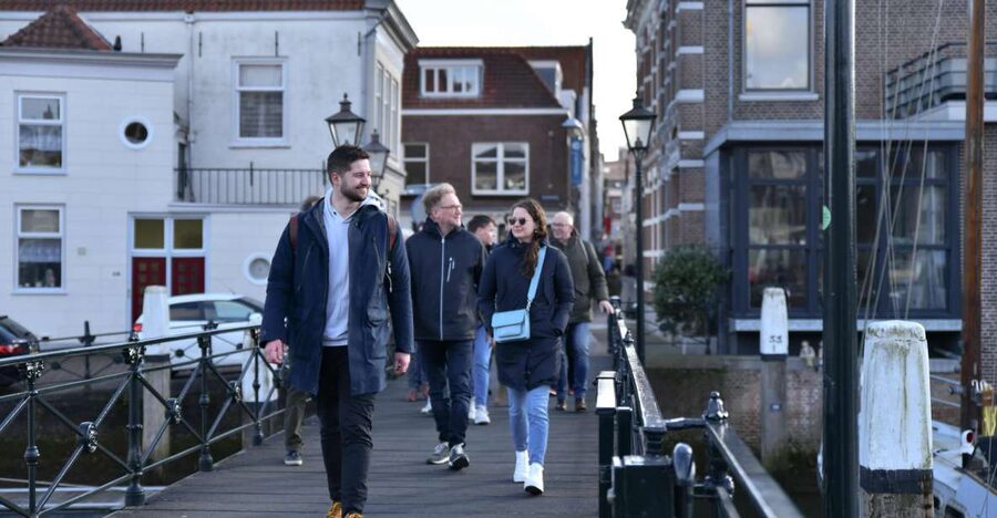 Dordrecht: Dark History Tour - How the 90-minute walk unfolds