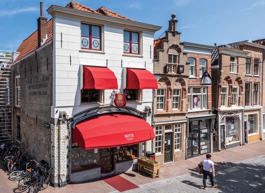 Dordrecht: Distillery Tour with Dutch Gin & Genever Tasting - Understanding the difference between gin and genever