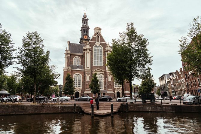 Drinks & Bites in Amsterdam Private Tour - Why a private host changes the experience