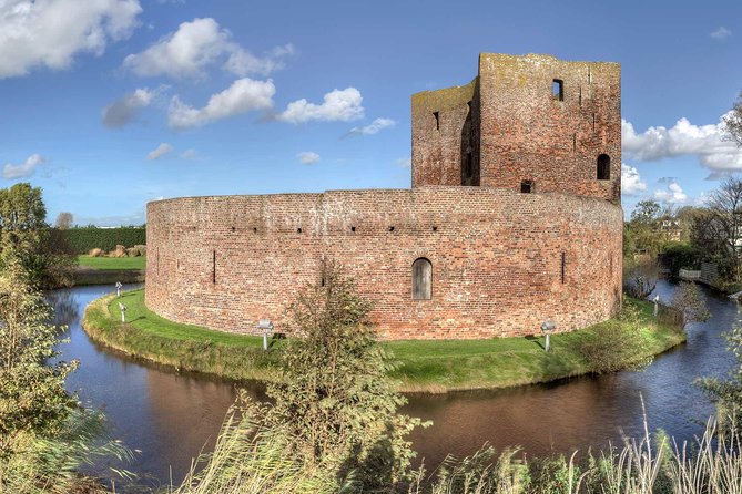 Drive it yourself electric History and Castle GPS audio tour - Following the GPS through the bulb region