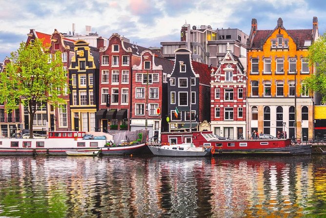 e-Scavenger hunt Amsterdam: Explore the city at your own pace - Anne Frank House and Westerkerk