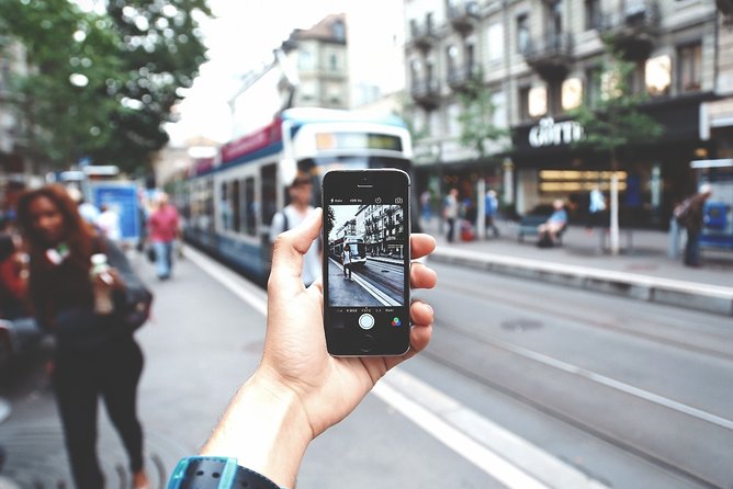 e-Scavenger hunt Delft: Explore the city at your own pace - Prinsenhof and Delft’s civic center