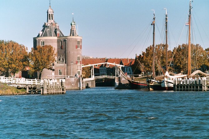 e-Scavenger hunt Enkhuizen: Explore the city at your own pace - Starting at Oranjestraat