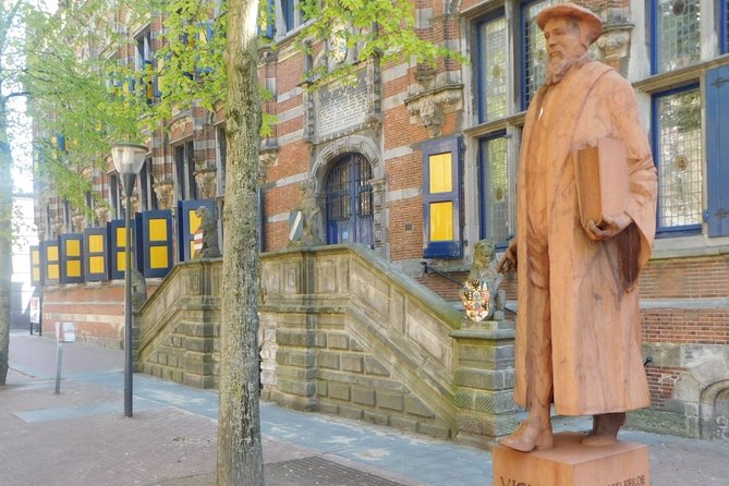 e-Scavenger hunt Leeuwarden: Explore the city at your own pace - Price, group size, and practical value