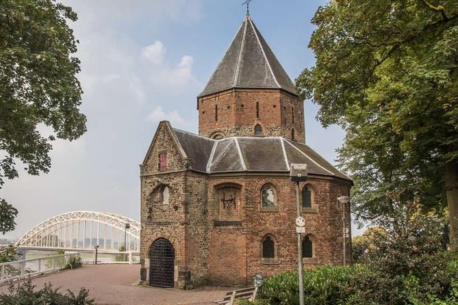 e-Scavenger hunt Nijmegen: Explore the city at your own pace - Price, group size, and who gets good value