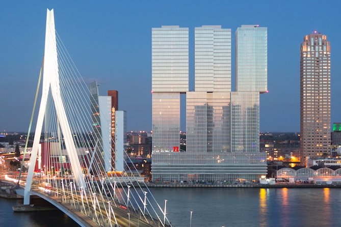 e-Scavenger hunt Rotterdam: Explore the city at your own pace - Kijk-Kubus, City Hall, and Witte de Withstraat