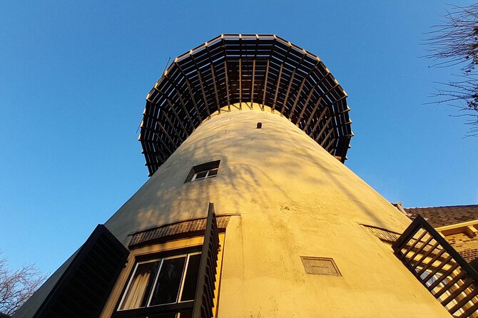 e-Scavenger hunt Schiedam: Explore the city at your own pace - Churches That Mark Different Sides of Schiedam