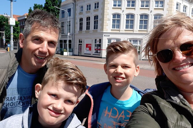 e-Scavenger hunt Zierikzee: Explore the city at your own pace - A city trail built around old stone and salt water