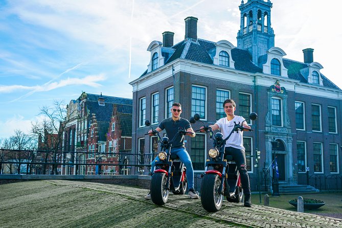 E-scooter rental Volendam - Countryside of Amsterdam - Monnickendam and its old harbour