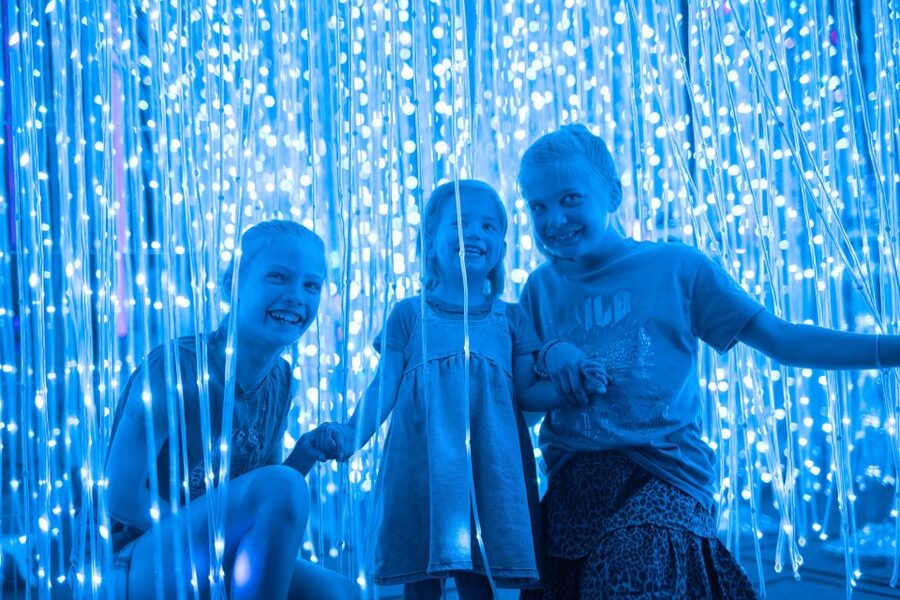 Eindhoven: Motion Experience Light Art Playground Ticket - Why the ninety-minute duration works