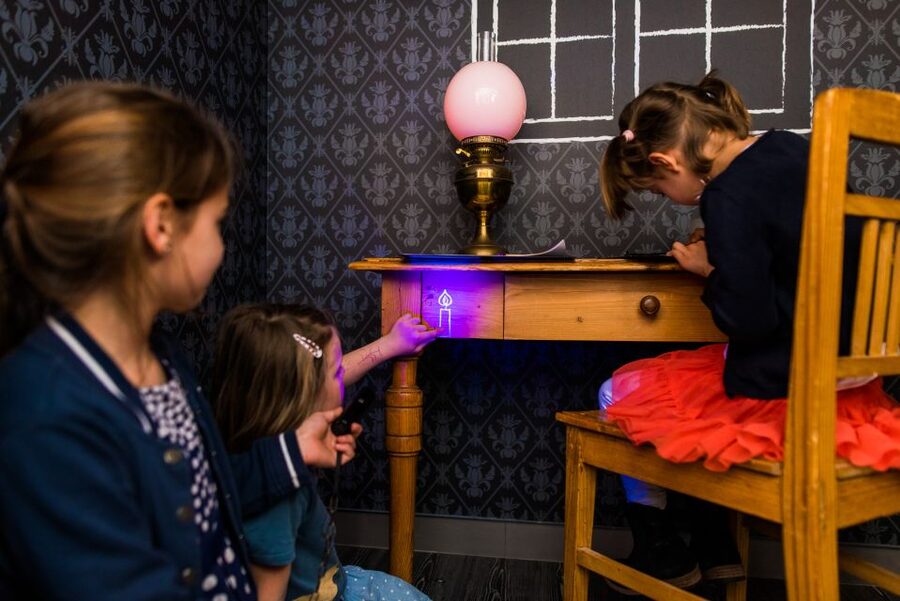 Eindhoven: Philips Museum Entry Ticket - Follow the Philips timeline from light to healthcare