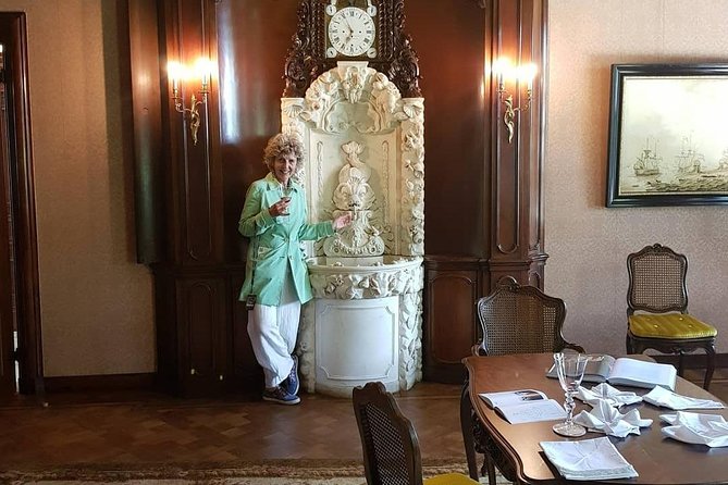 Elisabeth's Tailor made tours and services in Amsterdam and the Netherlands. - An Amsterdam introduction built around contrasts