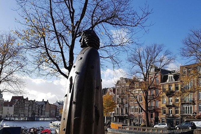 Elisabeth's Tailor made tours and services in Amsterdam and the Netherlands. - Leidseplein: a taste of Amsterdam’s social life