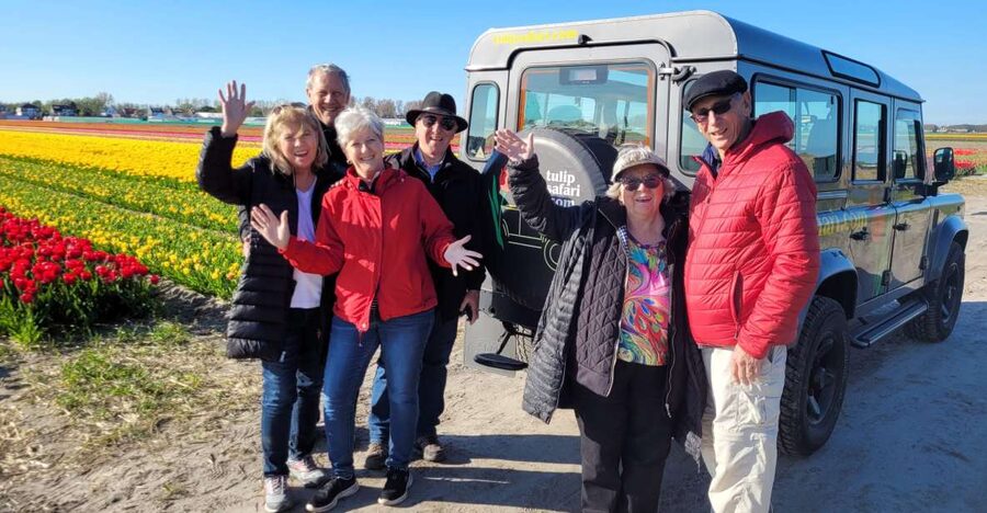 Enjoy the tulip fields in a Landrover with a local guide! - A 20-minute pause at the tulip farm