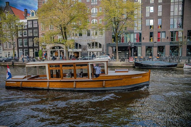 Exclusive Cruise! 90 min - 12 guests max - Book Leemstar! - Why this boat feels different from a basic Amsterdam cruise