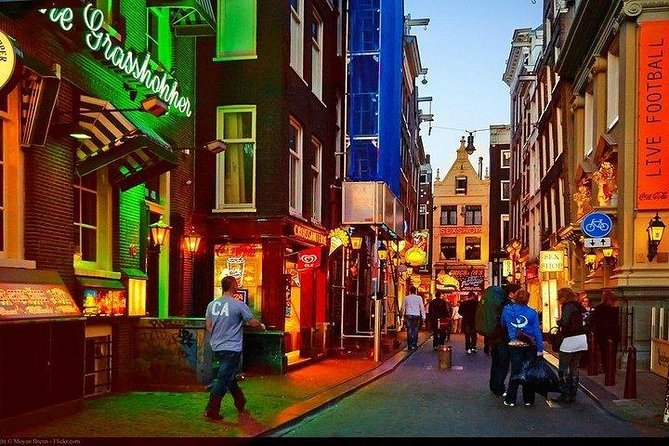 Exclusive small-group Amsterdam Red Light District tour - Meeting at Geldersekade 2HS