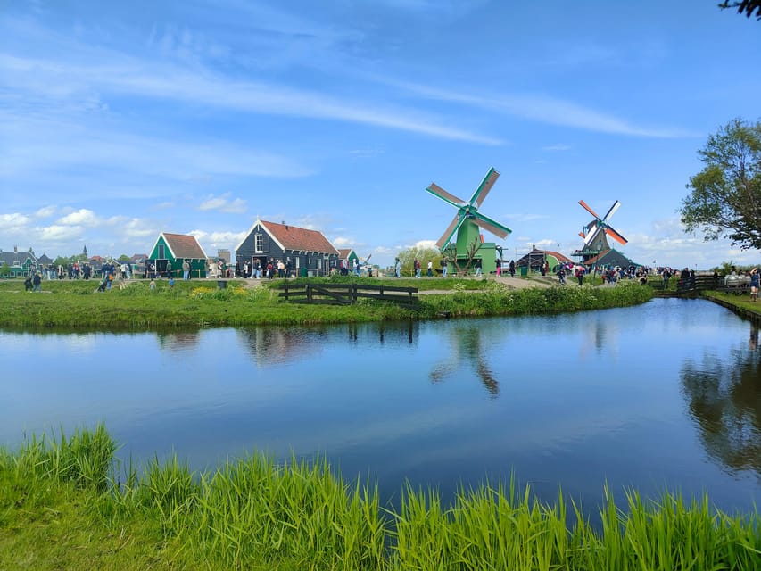 Excursion from Amsterdam to the windmills of Zaanse Schans - From Amsterdam Central Station to Zaanse Schans