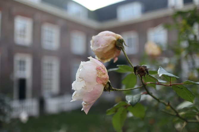 Explore hidden streets with friends - Private Tour - Passing the Anne Frank House without an admission visit