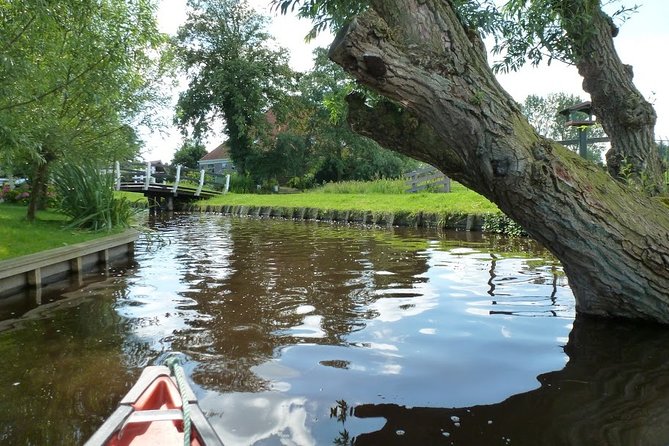 Fresh nose tour with the canoe through the nature near Amsterdam - Key points to know before you paddle