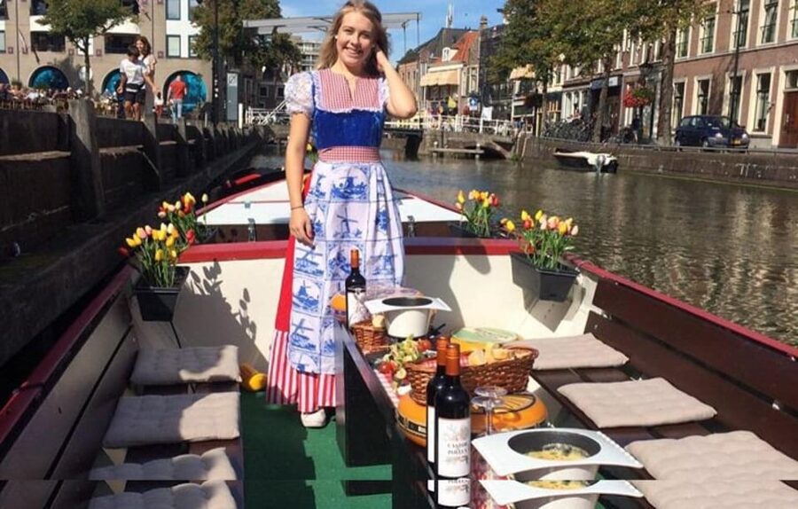 From Amsterdam; Alkmaar Cheese market & Zaanse Schans - Should you book it?