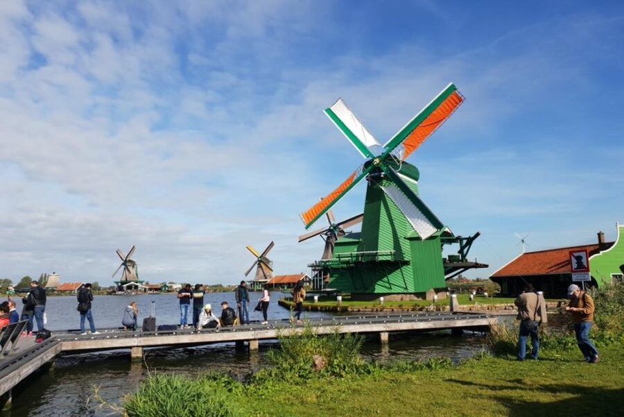 From Amsterdam: Giethoorn & Zaanse Schans Tour w/ Small Boat - The northbound ride and the IJsselmeer view
