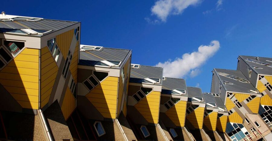 From Amsterdam: Guided Trip to Rotterdam, Delft & The Hague - Optional Amsterdam canal cruise