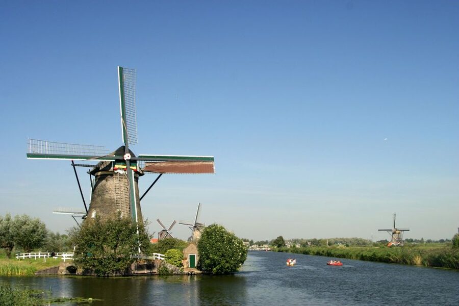 From Amsterdam: Private Day Trip to the Dutch Castles - A private car makes the long day easier