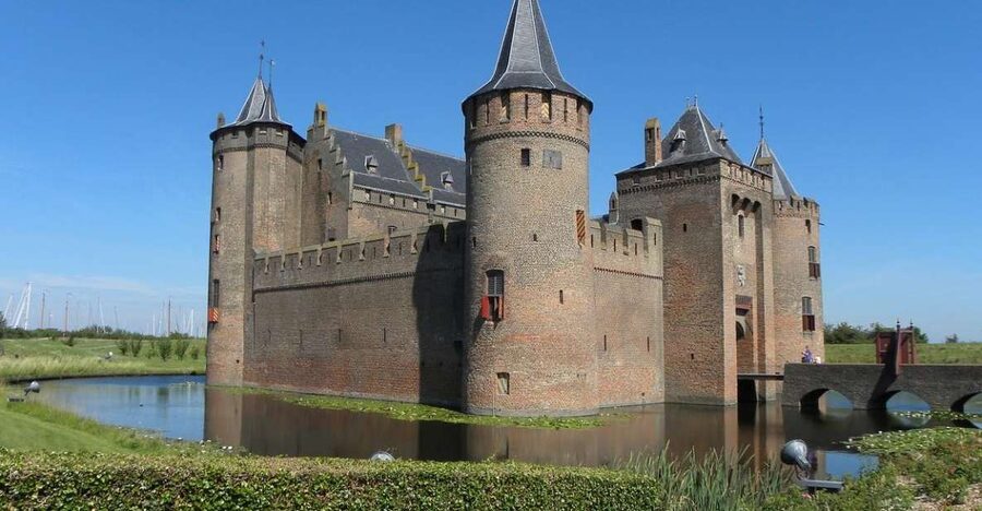 From Amsterdam: Private Day Trip to the Dutch Castles - De Haar Castle, Dutch grandeur on a much bigger scale