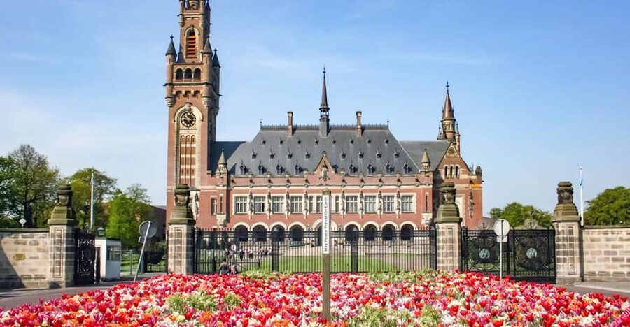 From Amsterdam: Rotterdam, The Hague & Delft Private Tour - Starting with royal The Hague