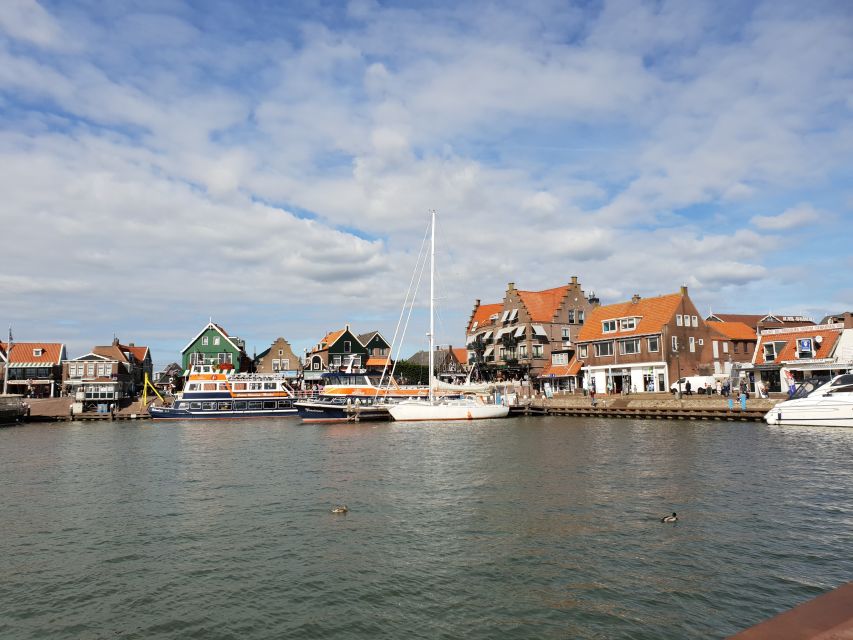 From Amsterdam: Small Group Zaanse Schans and Volendam Tour - What the guides add to the day