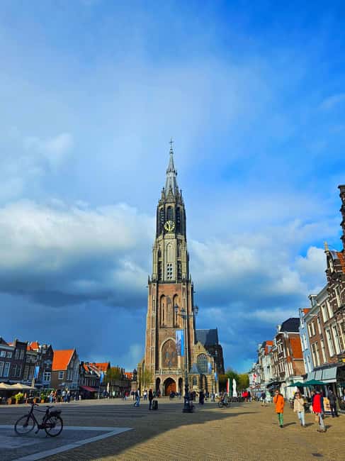 From Amsterdam: Tulip Tour Keukenhof & City Tour Delft - The Delft pottery workshop