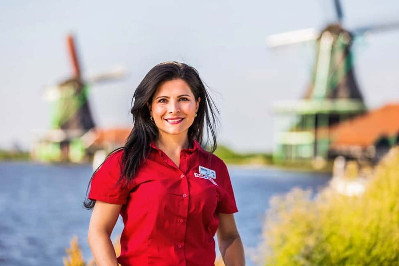 From Amsterdam: Zaanse Schans, Volendam, and Marken Day Trip - Dutch cheese made the old-fashioned way