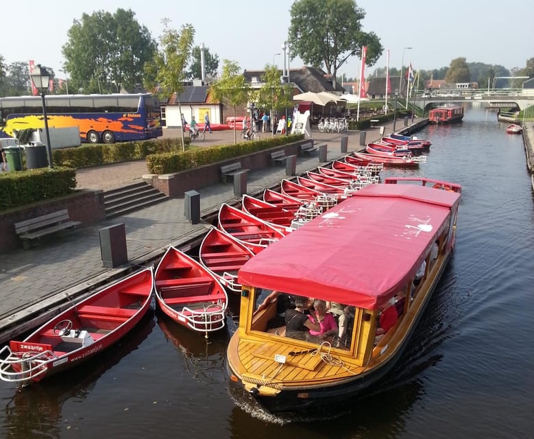 Giethoorn: Canal cruise Giethoorn village and lake - Is $12 good value?
