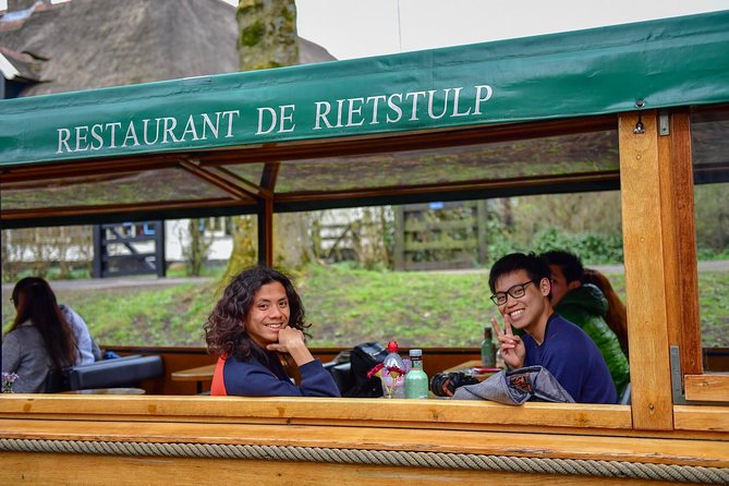 Giethoorn Guided DayTrip from Amsterdam - Lunch and free time in Giethoorn