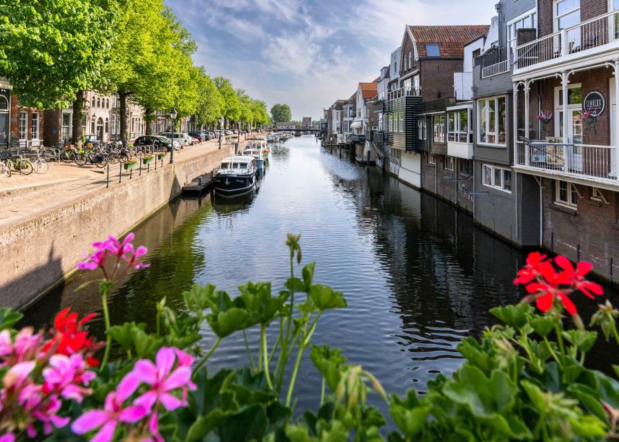 Gorinchem: Highlights Tour with local guide - Buiten de Waterpoort and the river view