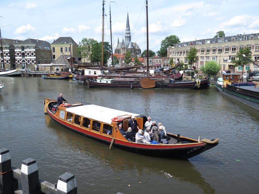 Gouda: Historical Canal Cruise - Boarding the Jan Salie or Jan Kordaat