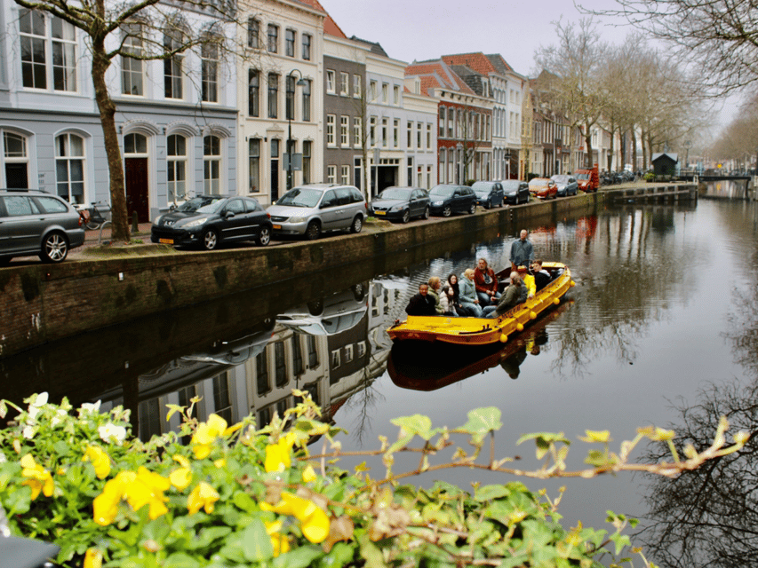 Gouda: Open Boat City Canal Cruise - Why the open boat changes the experience