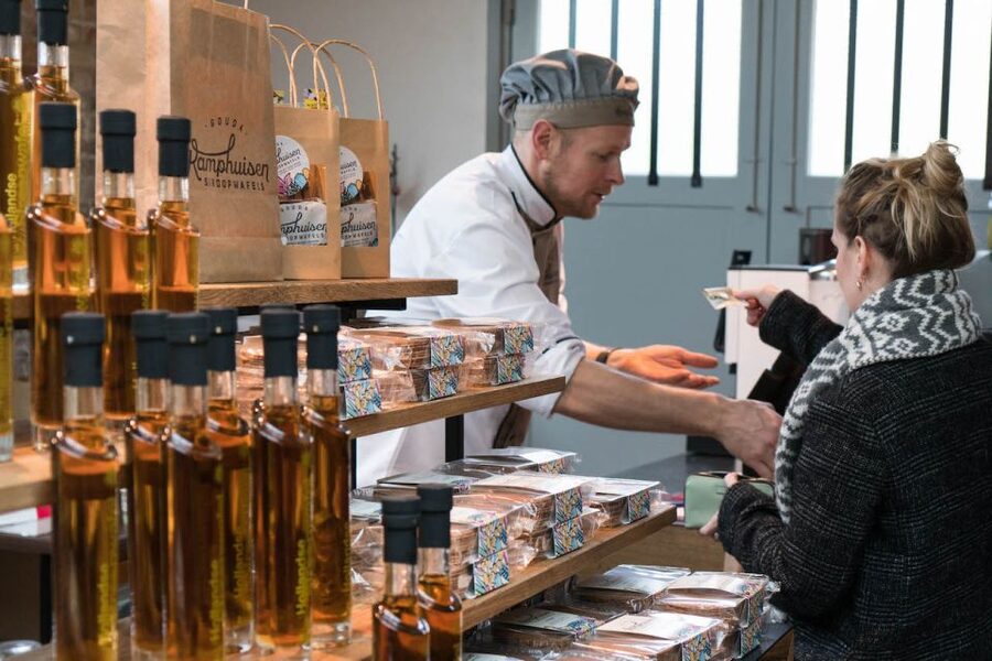Gouda: Syrup Waffle Factory Ticket with a Waffle - Watching bakers and machines at work