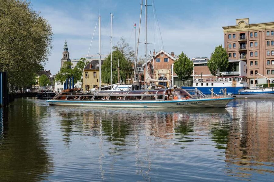 Groningen: City Canal Cruise - Martinitoren, Gothic Height Above the Canals