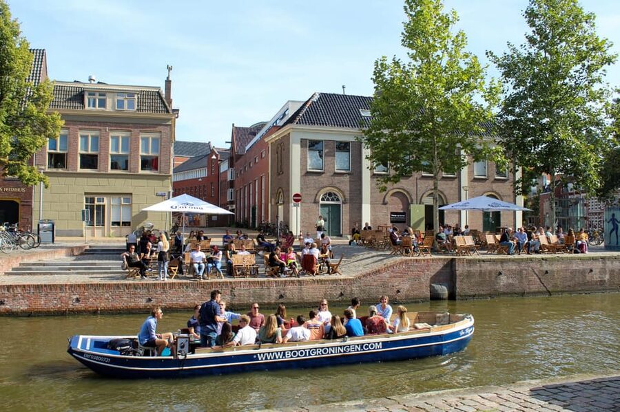 Groningen: Open Boat City Canal Cruise - Starting at Schuitendiep 82