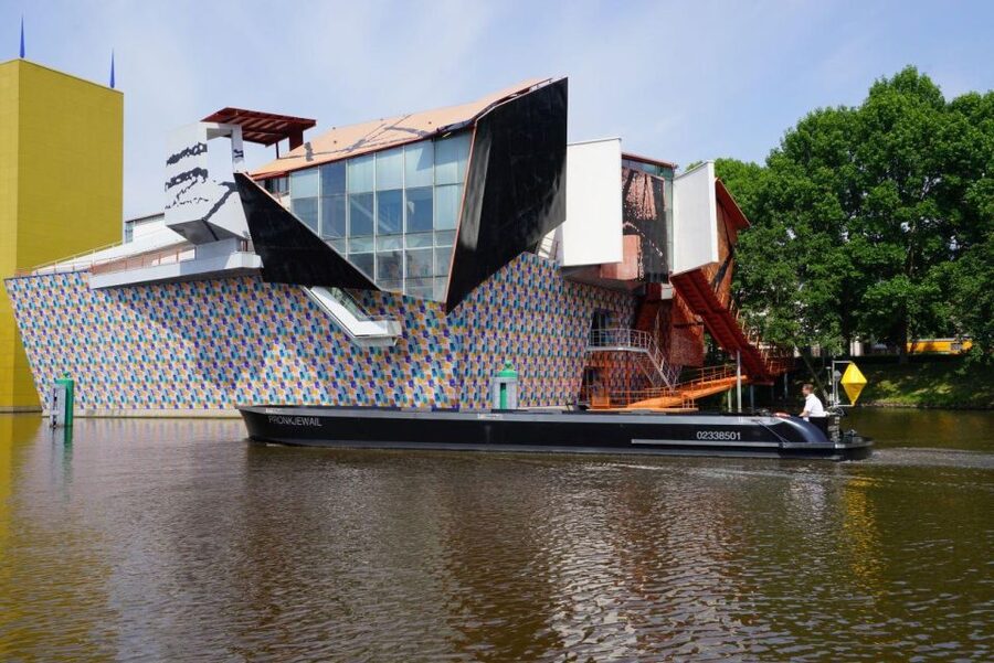 Groningen: Open Boat City Cruise - One hour through Groningen’s historic canals