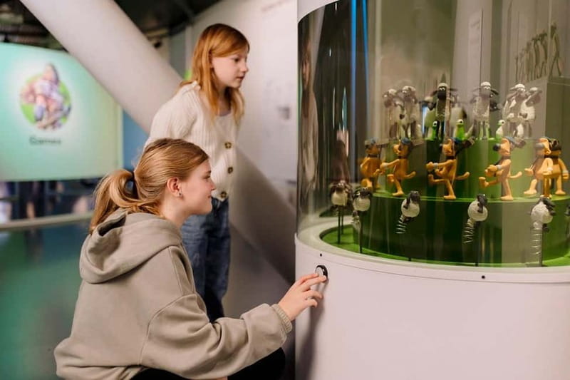 Groningen: Storyworld Museum at Forum Groningen - Original work from Tintin to Horizon Forbidden West