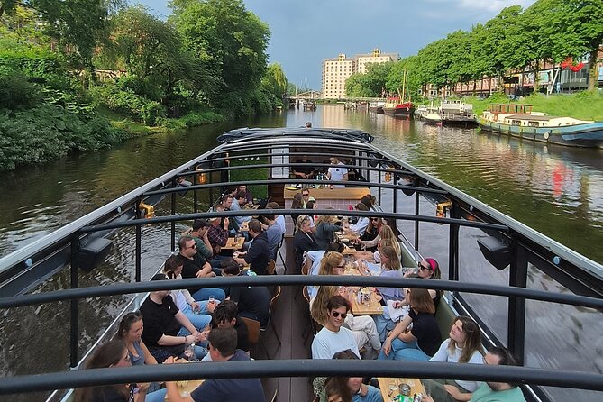 Groningen: Terrace Boat Experience with a Cozy Bar: 1 hour - Weather, comfort, and the practical details